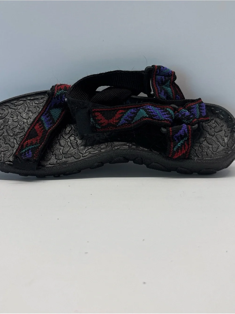 Men's Black shoremates Sandal with Multicolor Patterned Straps size 9